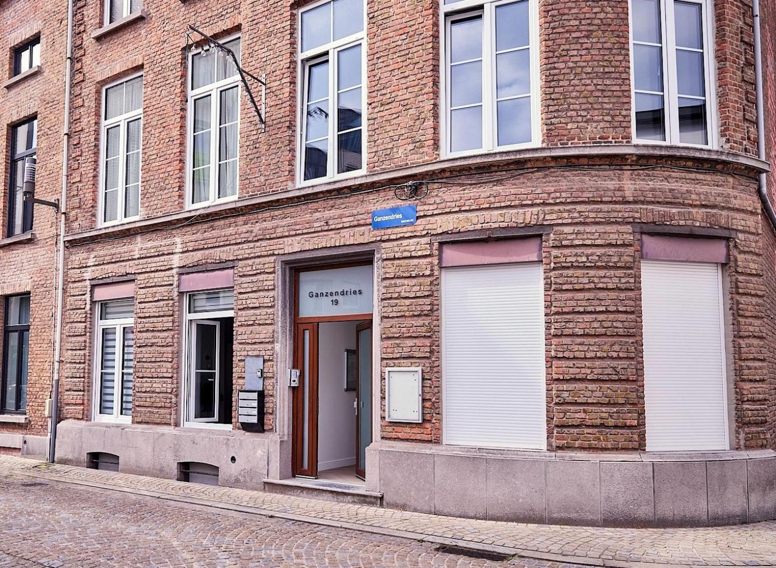 Urban Chic Apartment In The Heart Of Mechelen Buitenkant foto